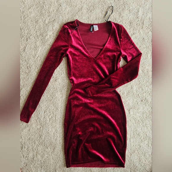 Velvet Bodycon Dress - Picture 1 of 3